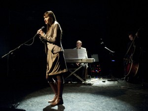 teatr szwalnia koncert kiedy od ciszy peka glowa